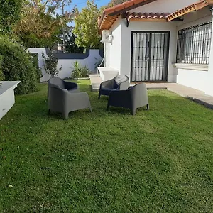 Сasa de vacaciones Casa Deluxe Malbec , Barrio Privado, Con Cochera Doble, Jardin Y Churrasquera, Mendoza