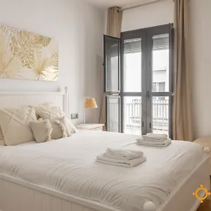 https://estrella-del-mar-by-cdiz-time-apartments.es-andalucia.com